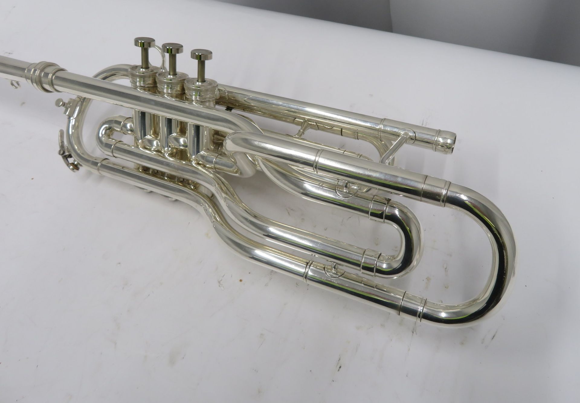 Besson International BE708 fanfare trumpet with case. Serial number: 888881. - Image 4 of 15