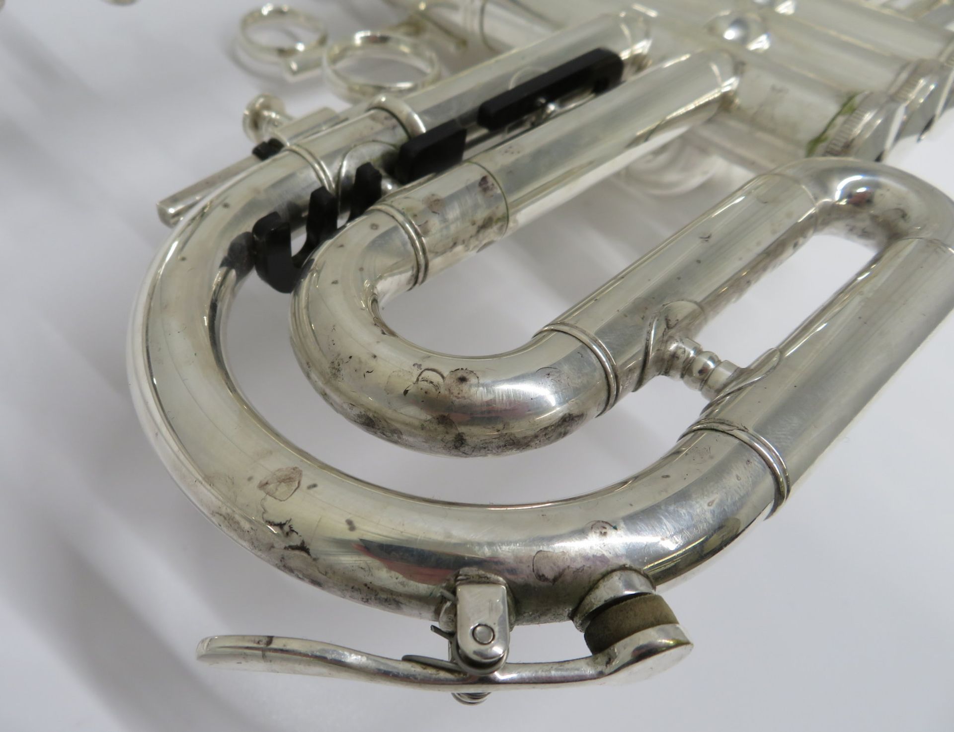 Smith-Watkins fanfare trumpet with case. Serial number: 33104. - Image 15 of 17