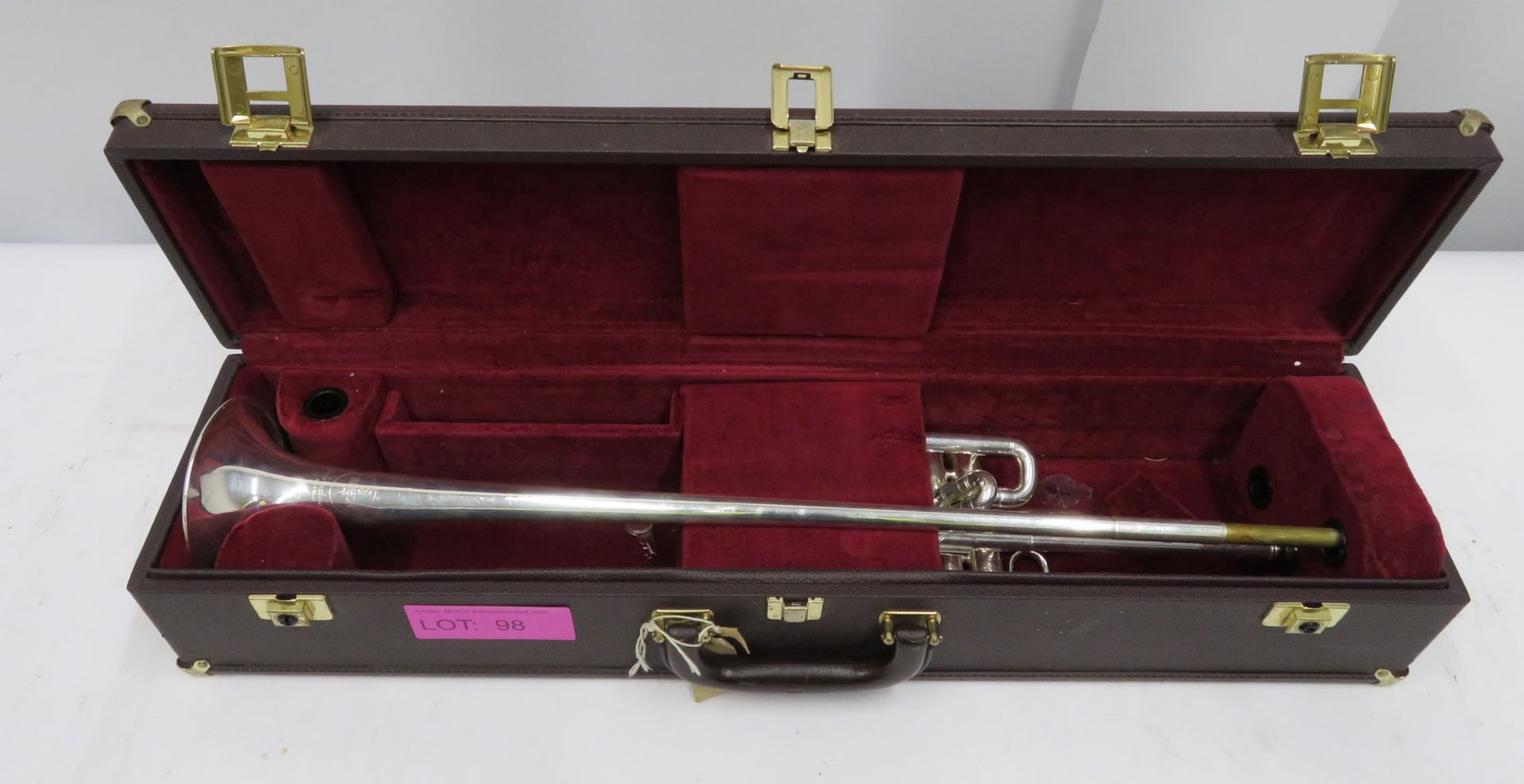 Besson International BE706 fanfare trumpet with case. Serial number: 889469.