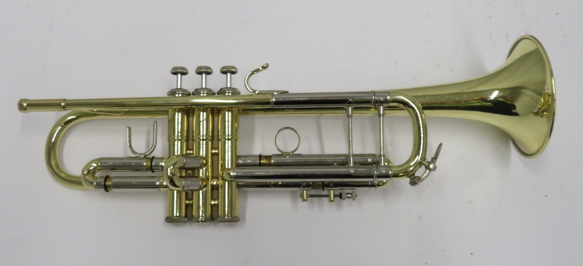 Bach Stradivarius model 37 ML trumpet with case. Serial number: 500793. - Image 3 of 12