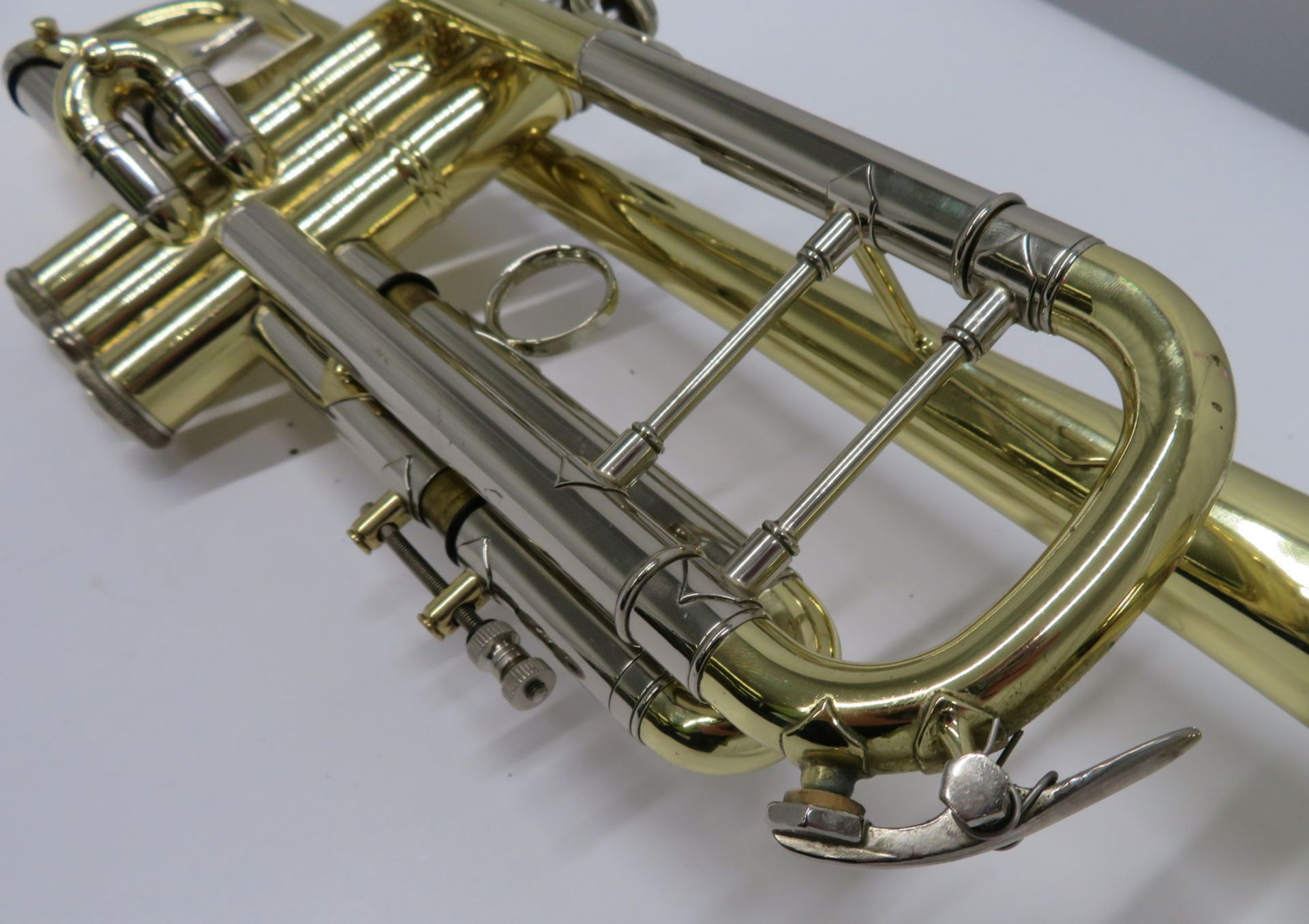 Bach Stradivarius model 37 ML trumpet with case. Serial number: 500793. - Image 8 of 12