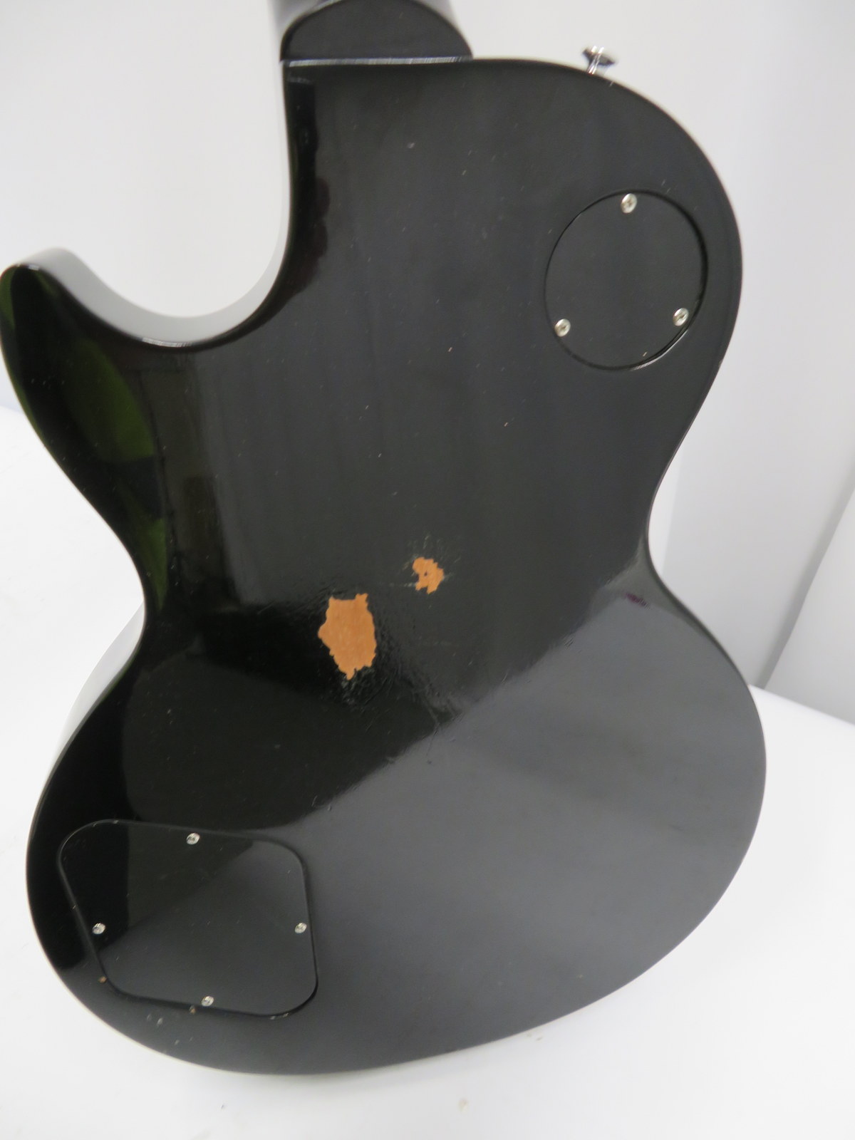 Gibson Les Paul electric guitar in flight case. Serial number: 124200693. - Image 11 of 13