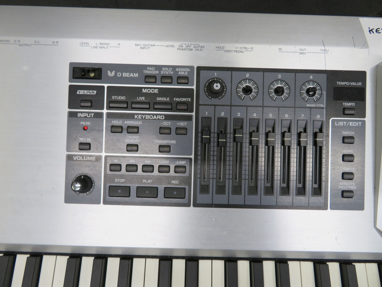 Roland Fantom G8 keyboard in flight case. Serial number: ZY77128. - Image 4 of 11