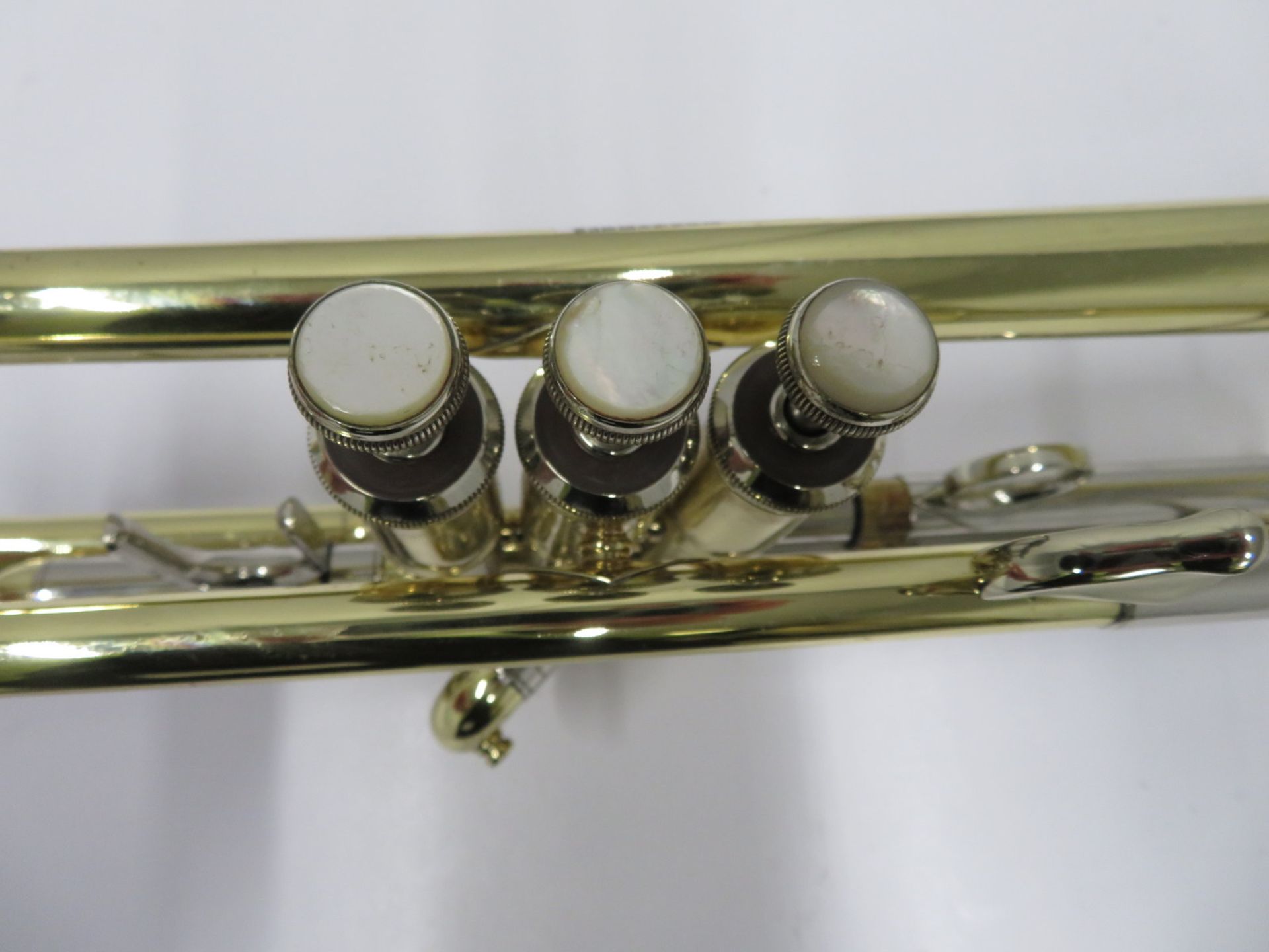 Bach Stradivarius model 37 ML trumpet with case. Serial number: 500793. - Image 6 of 12