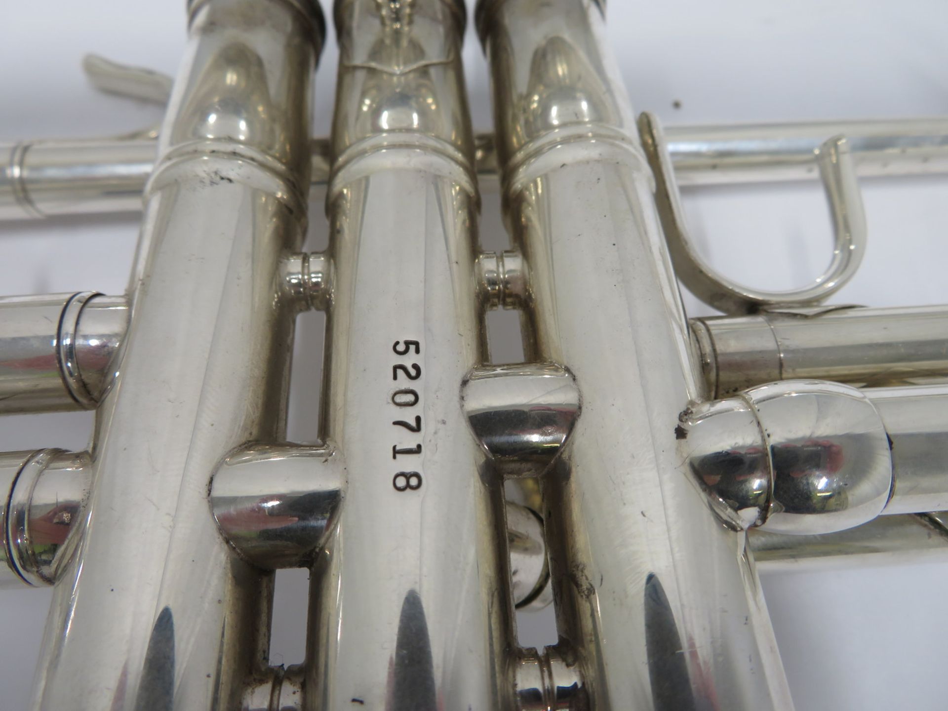 Bach Stradivarius model 37 ML trumpet with case. Serial number: 520718. - Image 10 of 14