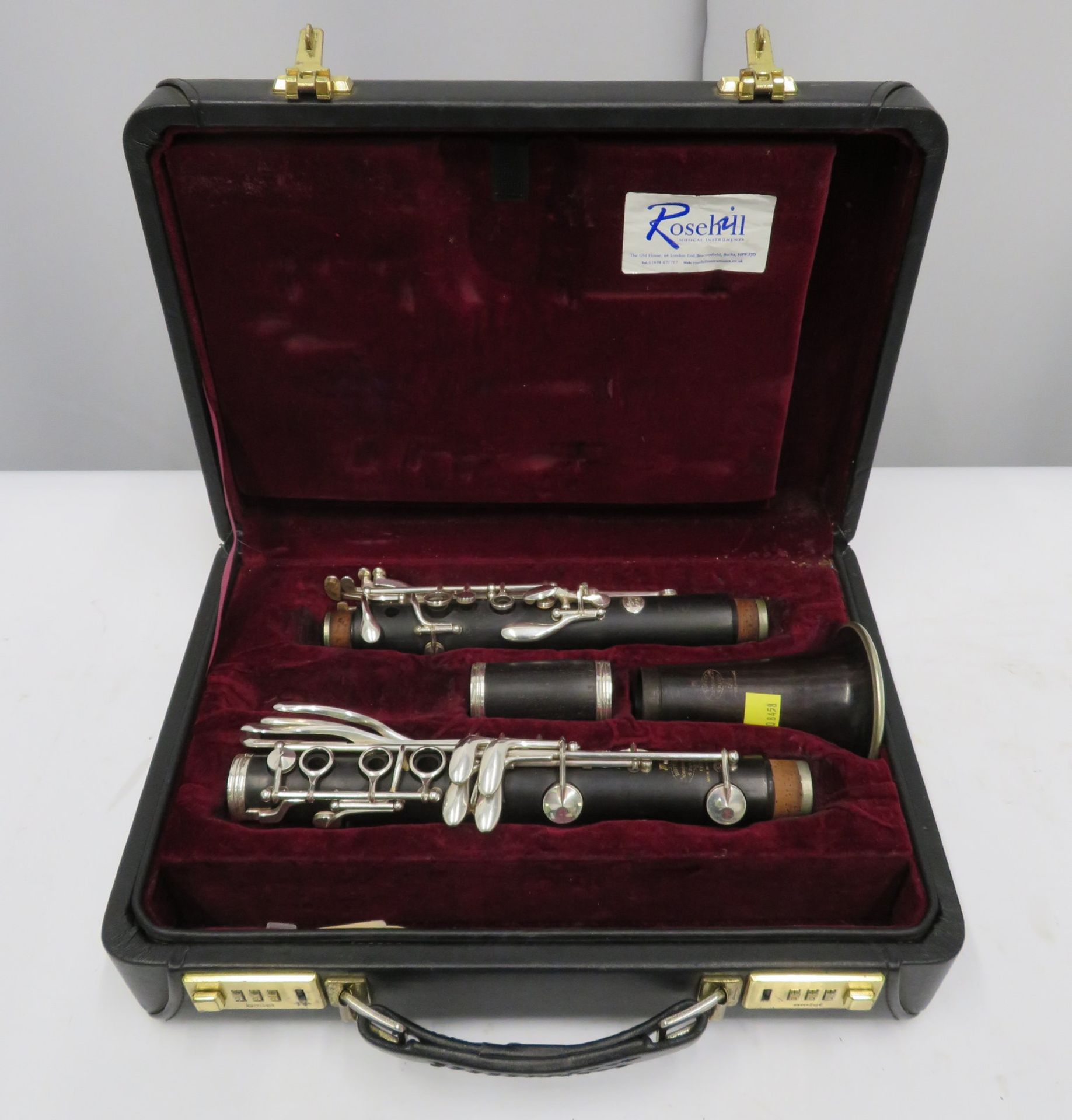Buffet Crampon R13 Prestige clarinet with case. Serial number: 587000.