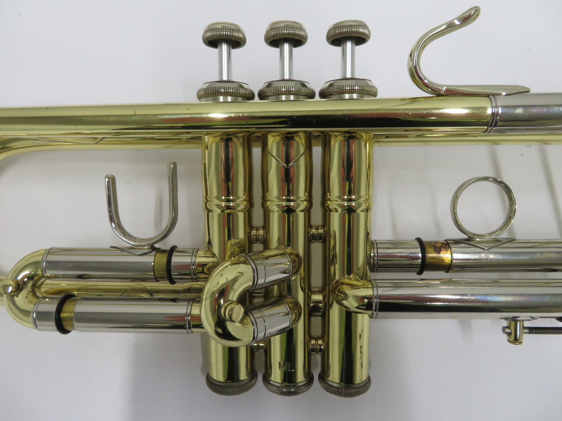 Bach Stradivarius model 37 ML trumpet with case. Serial number: 500793. - Image 5 of 12