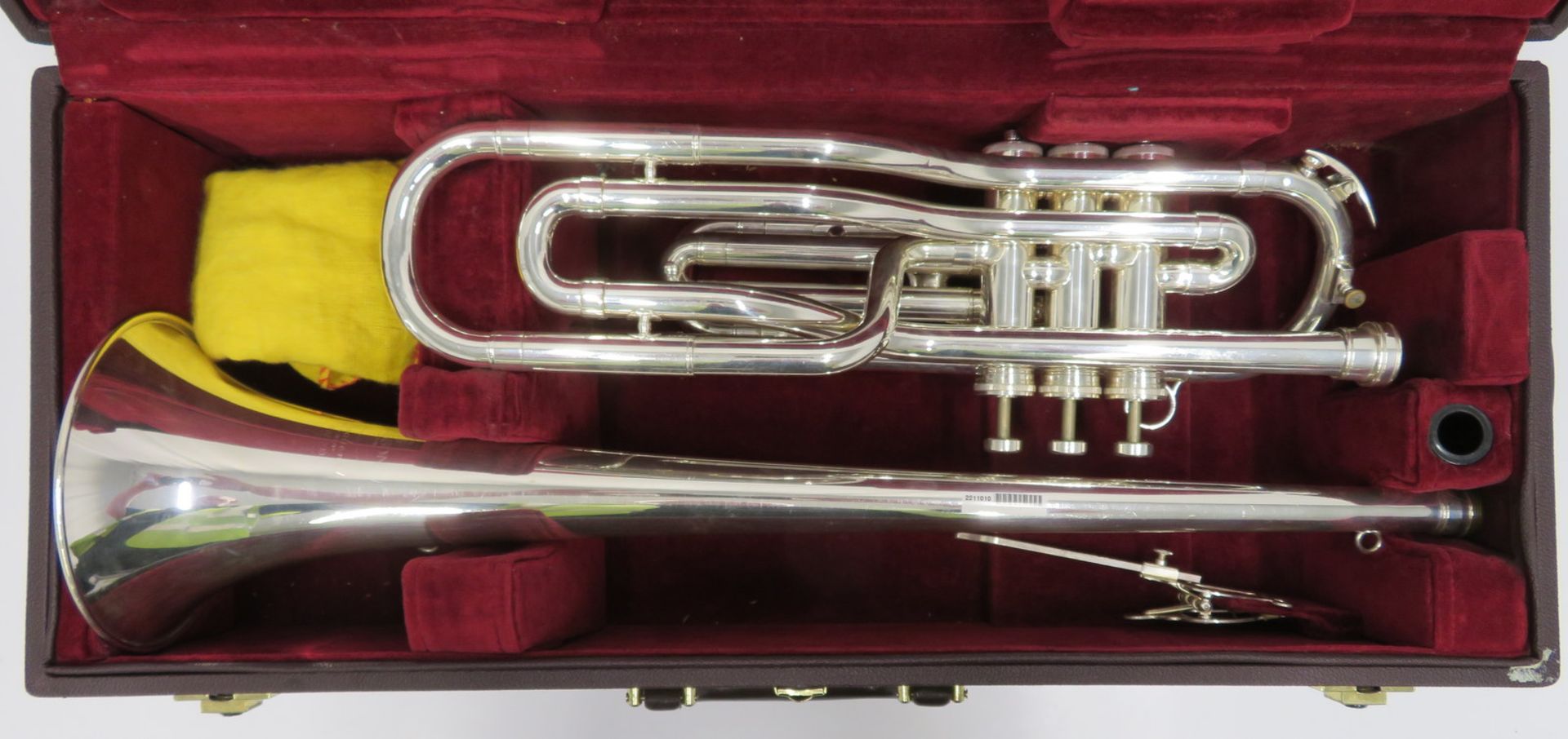 Besson International BE708 fanfare trumpet with case. Serial number: 887800. - Image 2 of 14