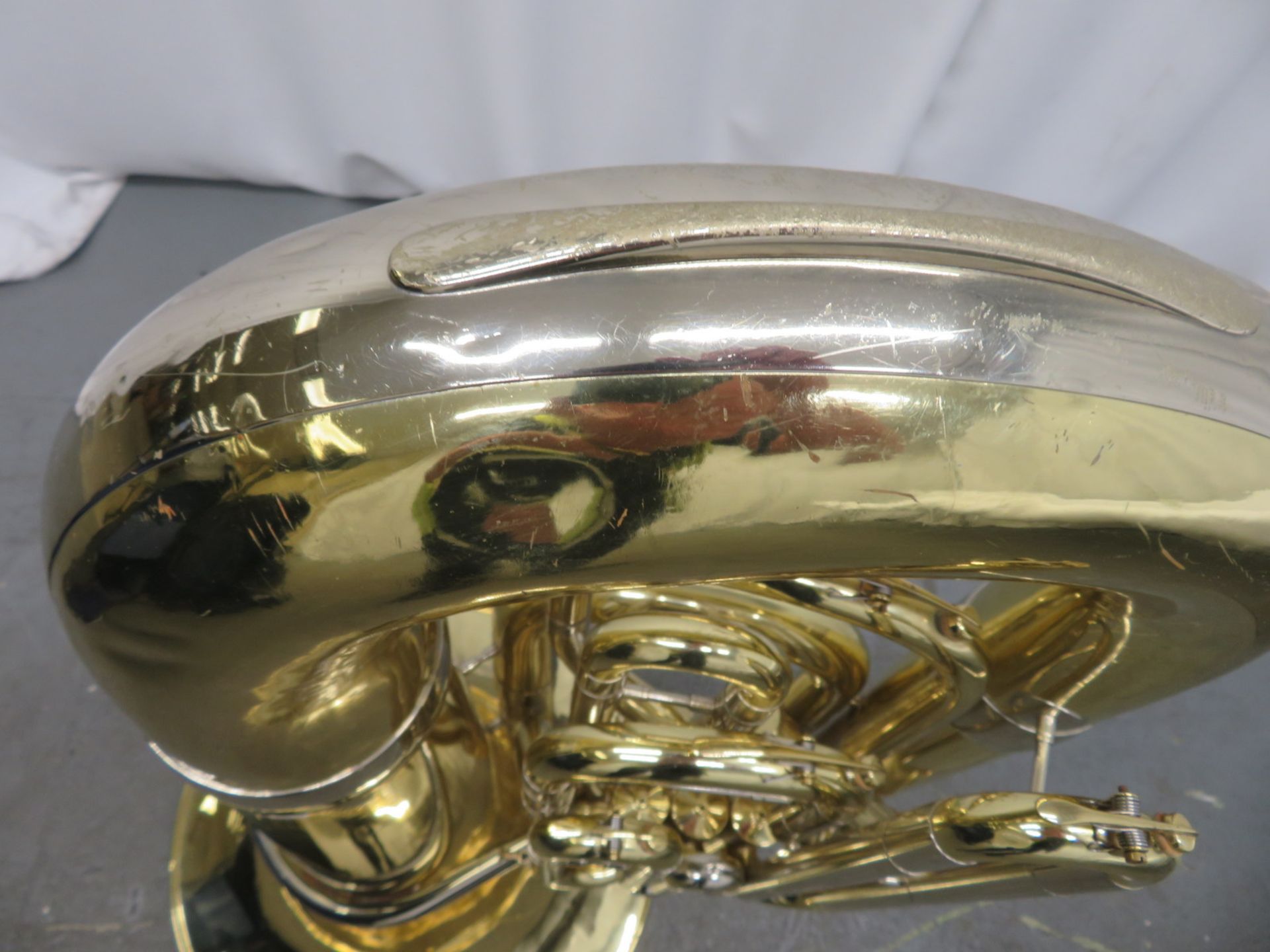 Miraphone Eeb 1261 tuba with case. Serial number: 9031538. - Image 6 of 18