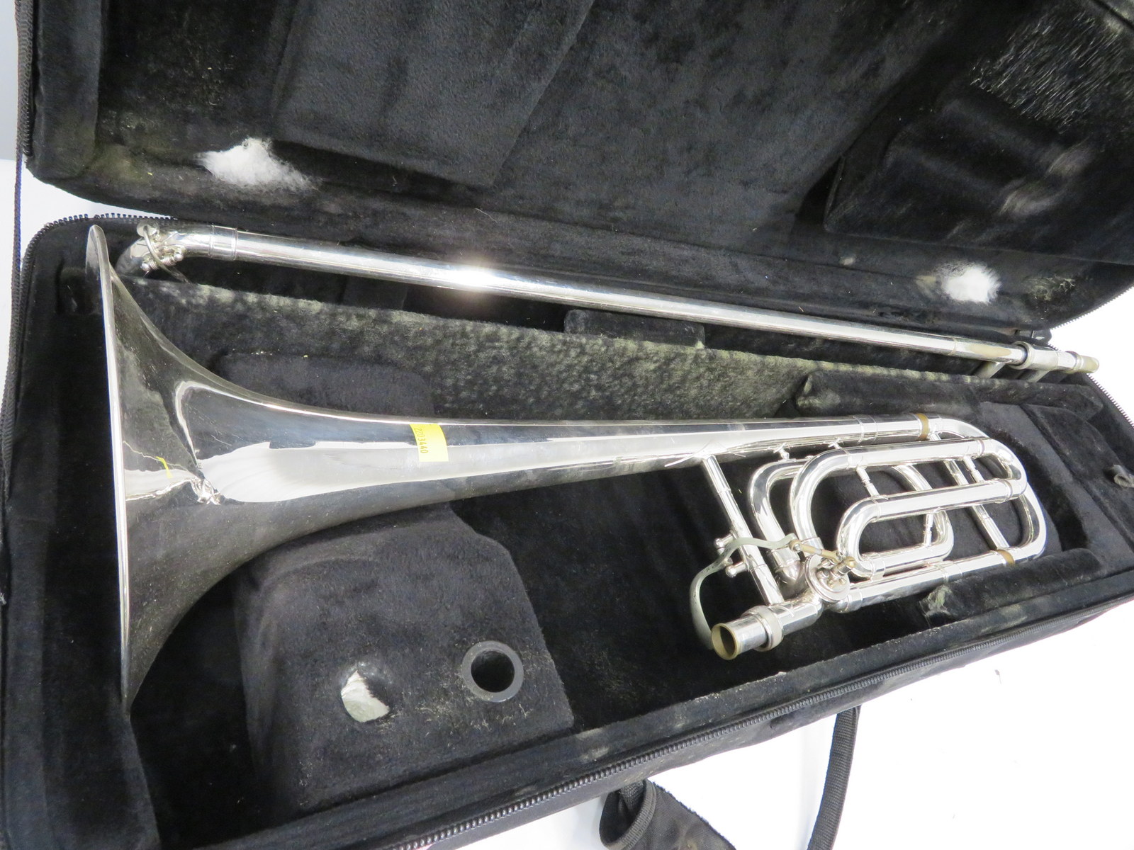 Bach Stradivarius model 42 trombone with case. Serial number: 96593. - Image 3 of 18