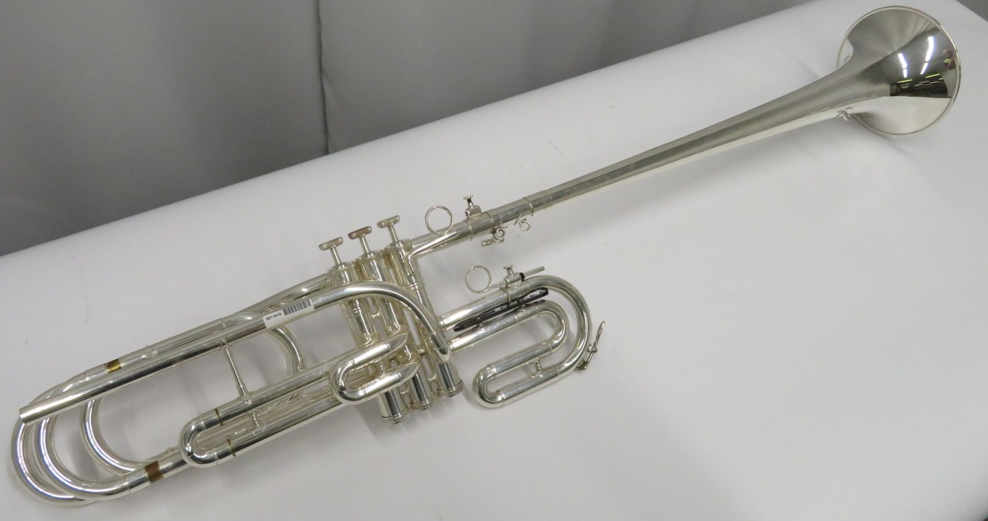 Smith-Watkins fanfare trumpet with case. Serial number: 33104. - Image 4 of 17