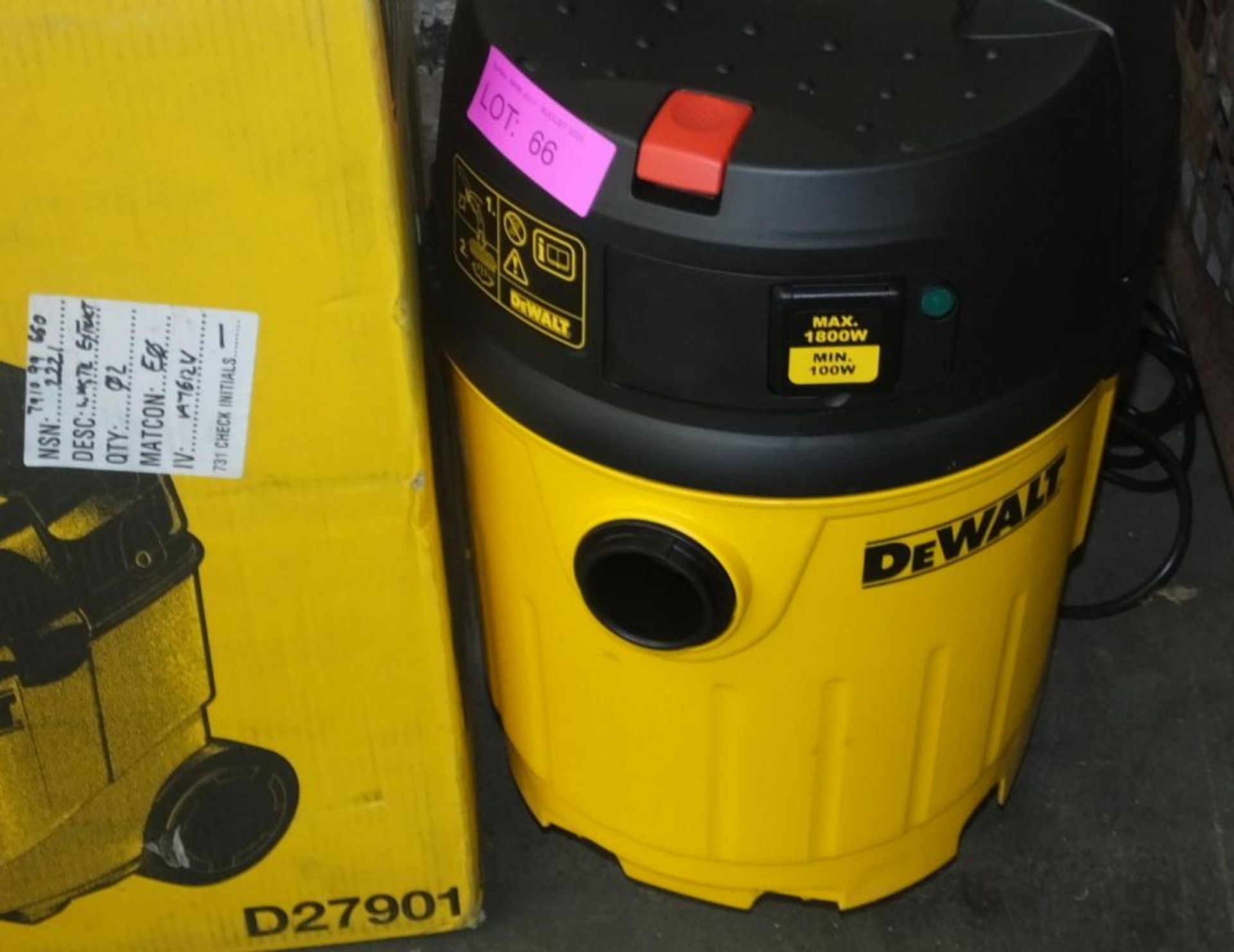 DeWalt D27901 Vacuum Cleaner 240v - Image 2 of 3