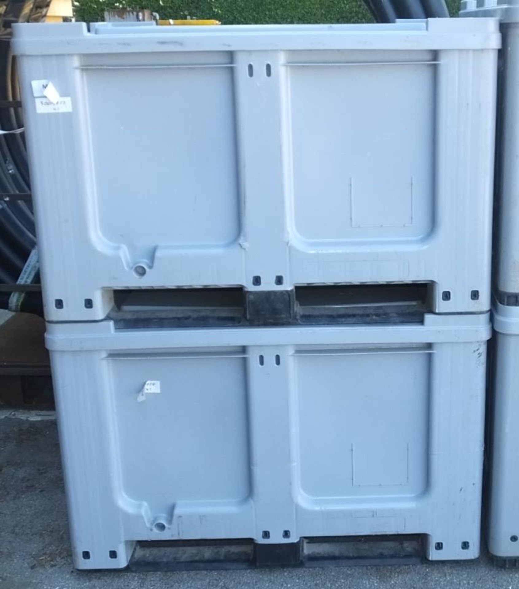 2x Plastic Storage Bin / pallets L1220 x W1020 x H830mm