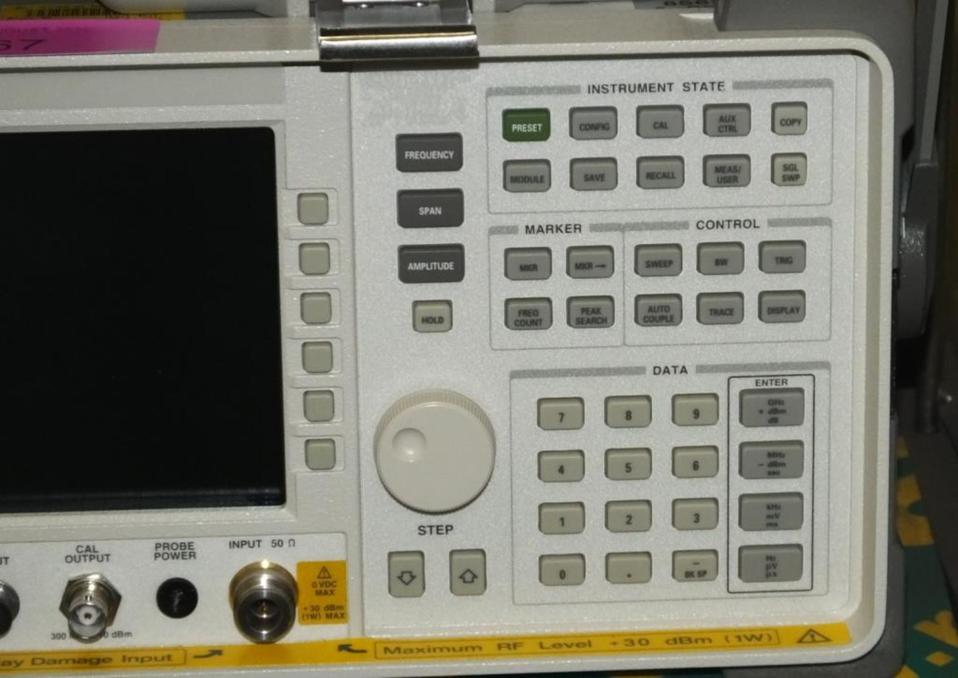 Agilent 8563EC Spectrum Analyser 9kHz - 26.5 GHz - Image 3 of 3