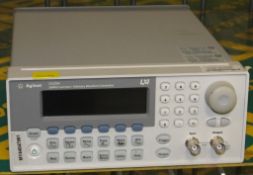 Agilent 33220A 20MHz Function / Arbitrary Waveform Generator