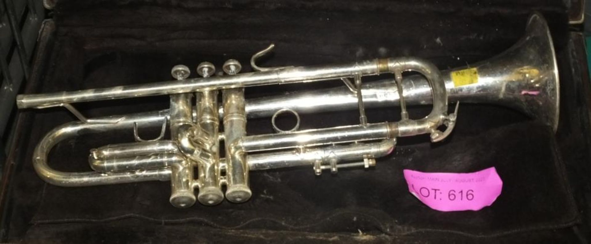 Bach Stradivrius 37 Trumpet - Cased in need of repair