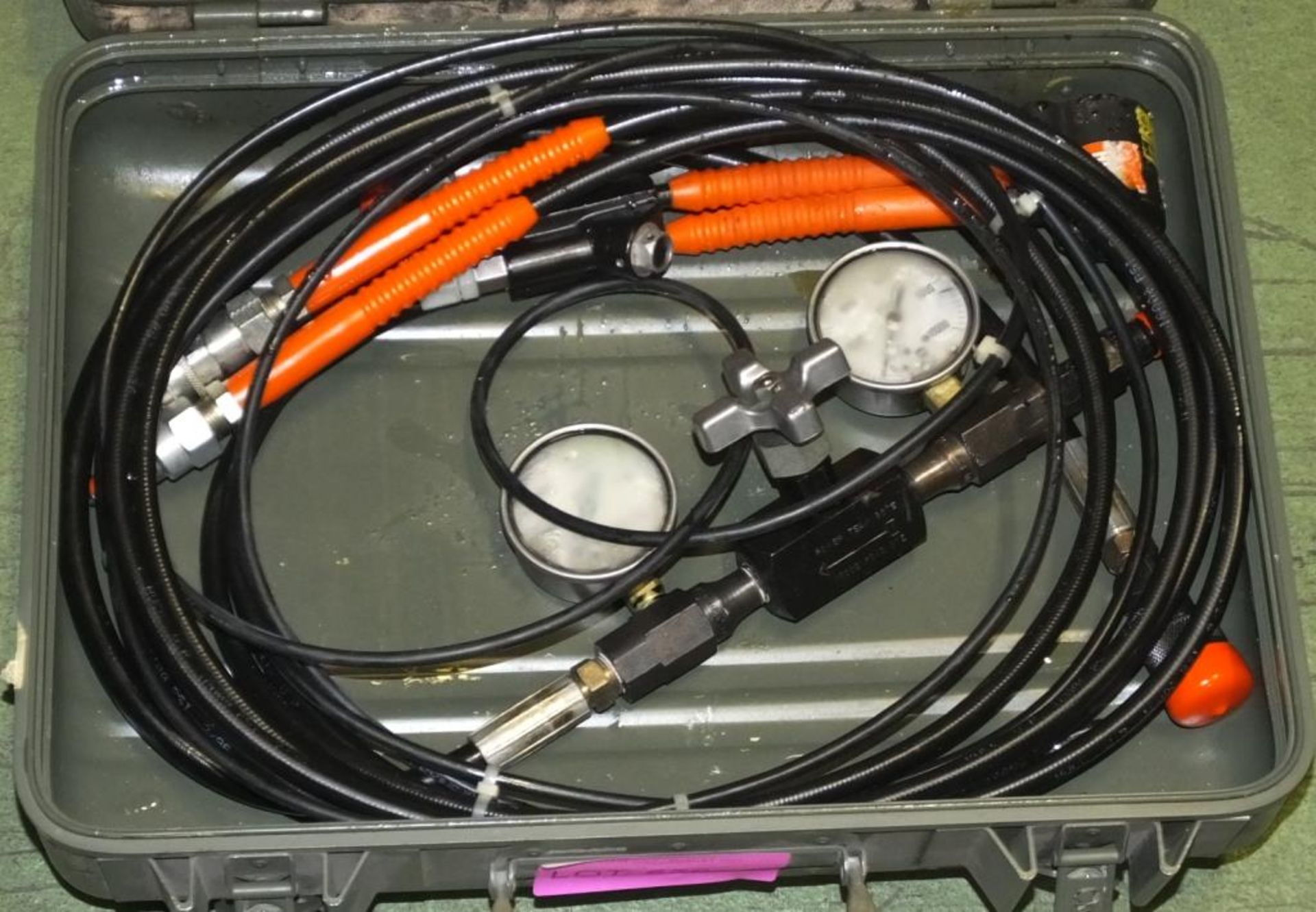 Huck Bolt Hydraulic Installation Tool Kit In A Case - Image 2 of 6