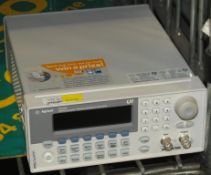 Agilent 33220A 20MHz Function / Arbitrary Waveform Generator