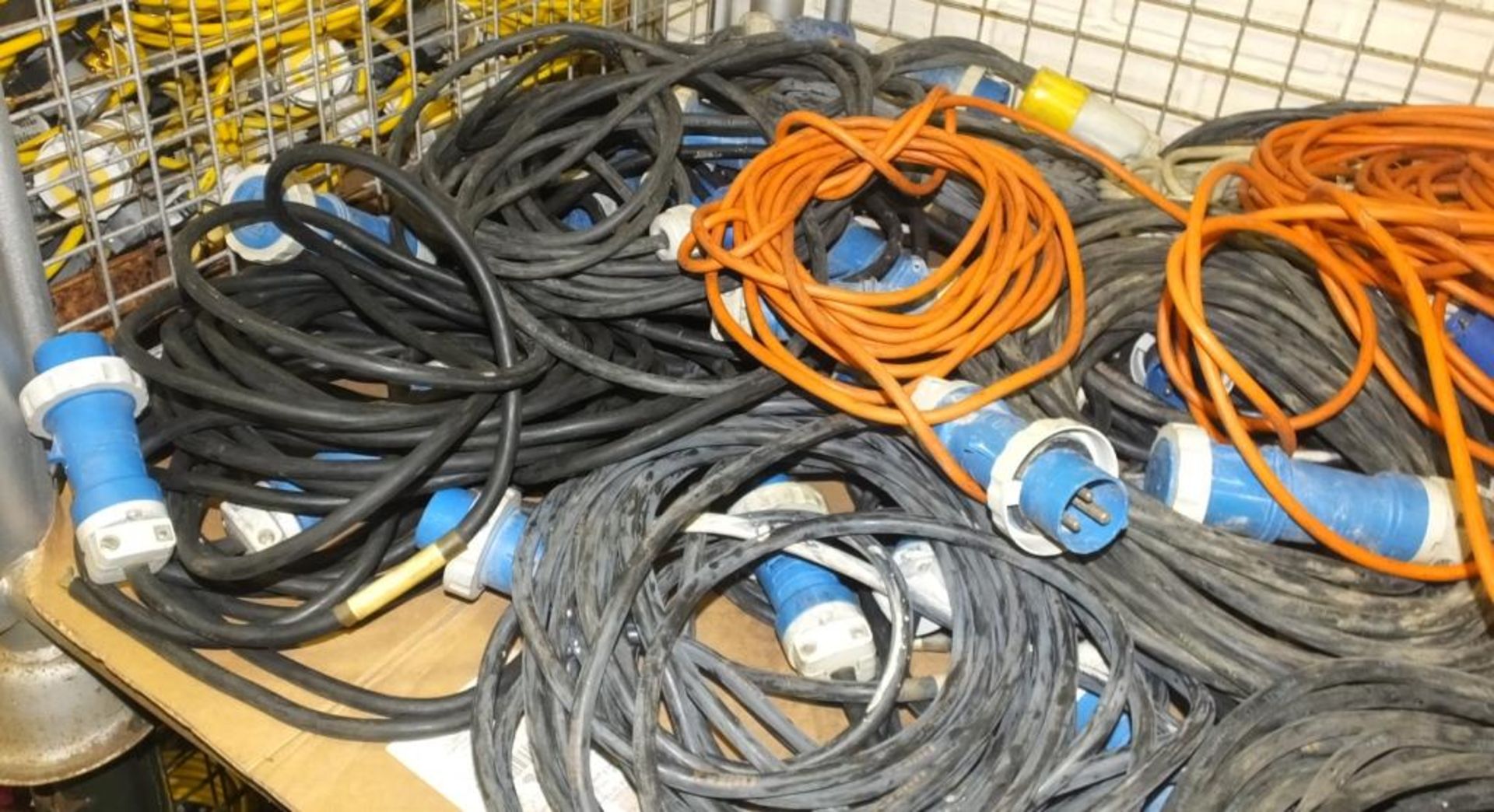 20x Various Lengths mixed voltages External Extension Cables - Image 2 of 3