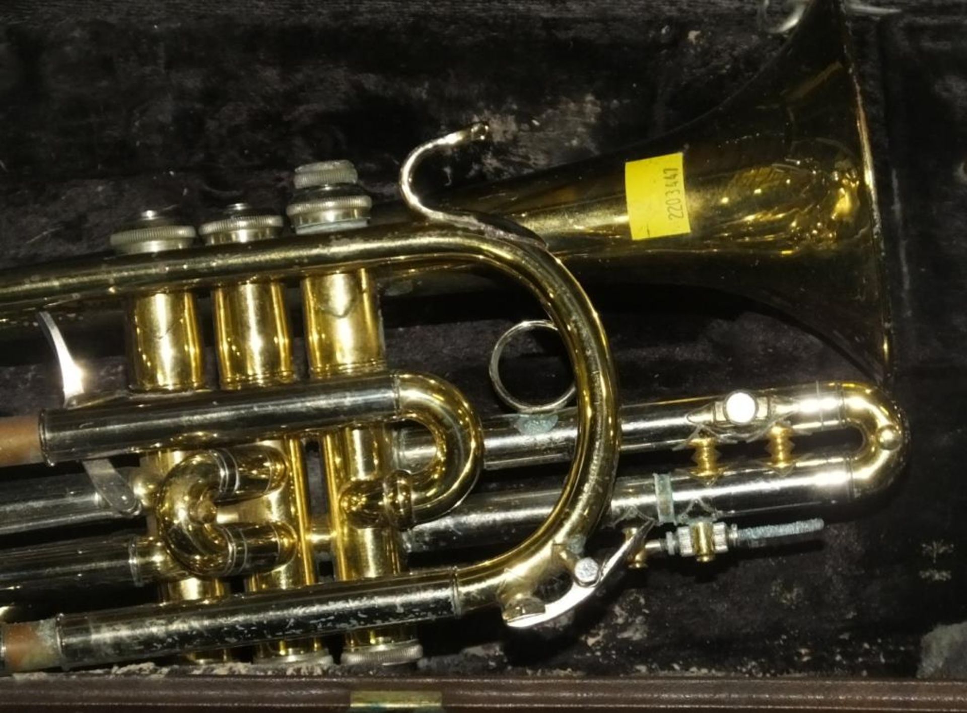 Bach Stradivrius 184 Cornet - Cased in need of repair - Image 3 of 3