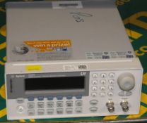 Agilent 33220A 20MHz Function / Arbitrary Waveform Generator