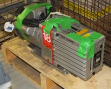 Edwards 2 stage 18 vacuum pump - E2M 18