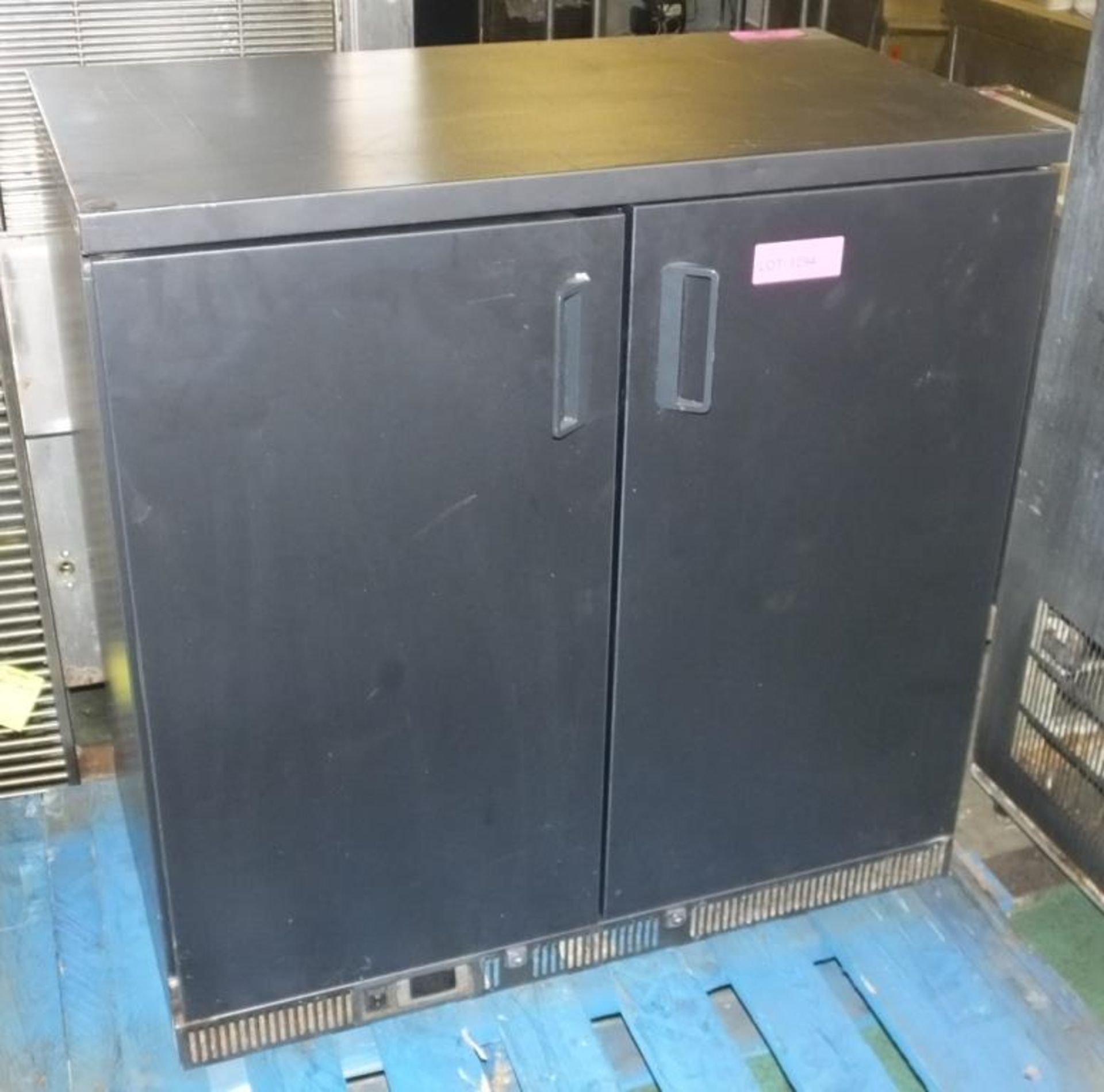 Gamko MG1250DD Drinks Chilling Refrigerator W900 x D500 x H900mm.