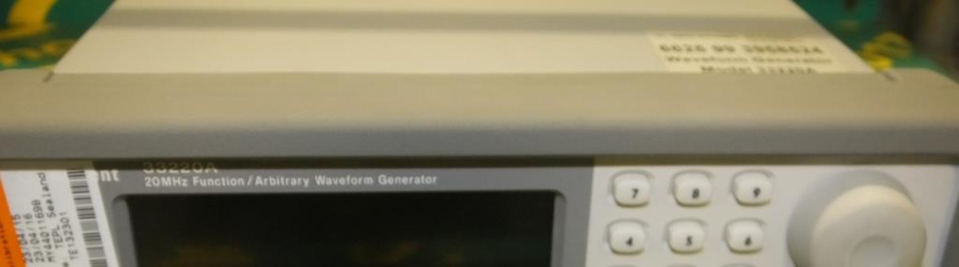 Agilent 33220A 20MHz Function / Arbitrary Waveform Generator - Image 2 of 2