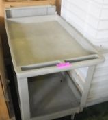 Rubbermaid 4520 Service Cart.