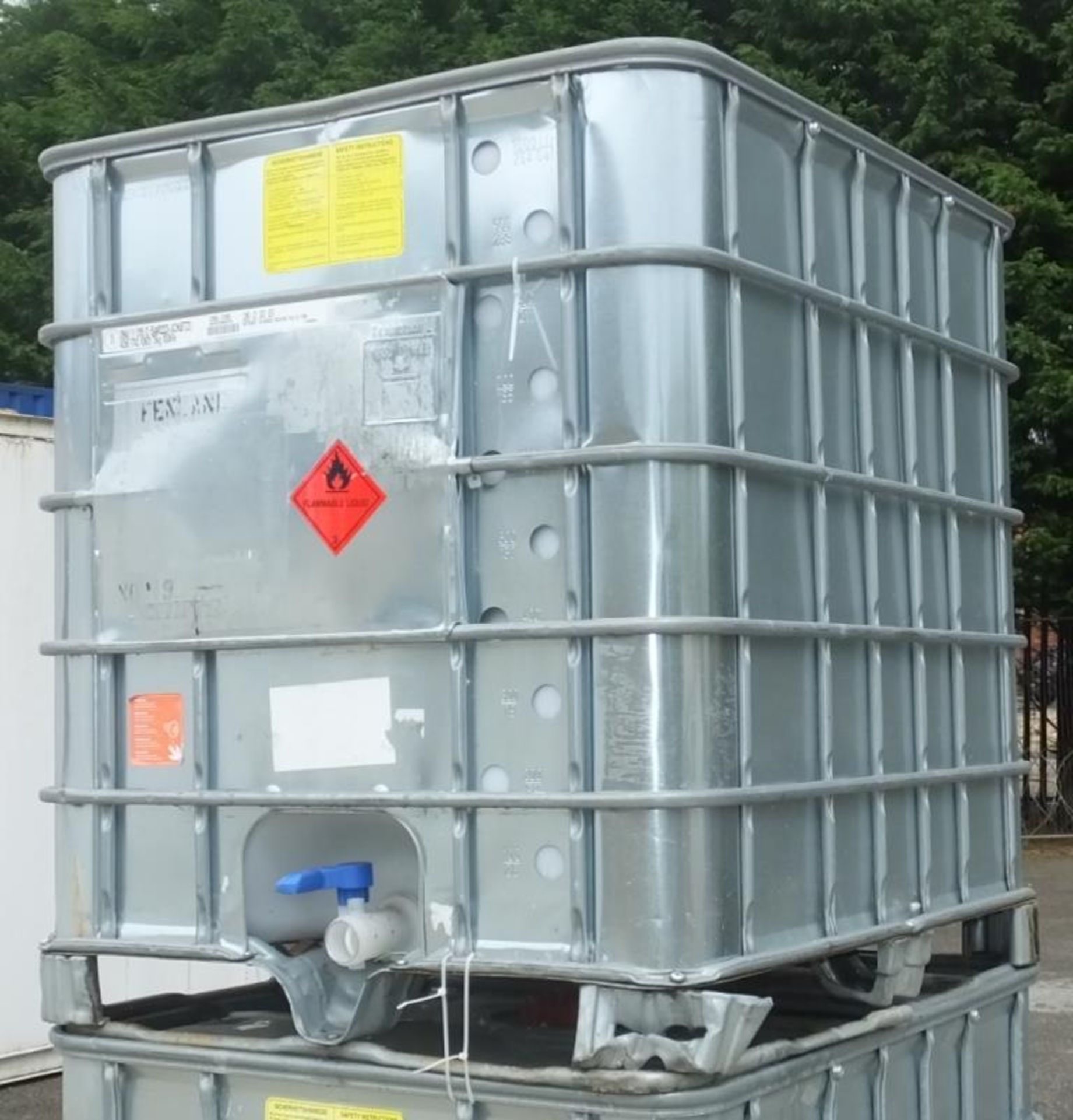 2x Schutz SX EX metal clad and frame IBC 1000LTR plastic containers - Image 3 of 4