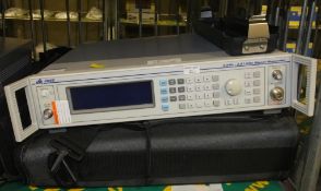 IFR 2025 9khz - 2.51GHZ Signal Generator with carry bag