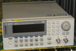 Agilent 33220A 20MHz Function / Arbitrary Waveform Generator