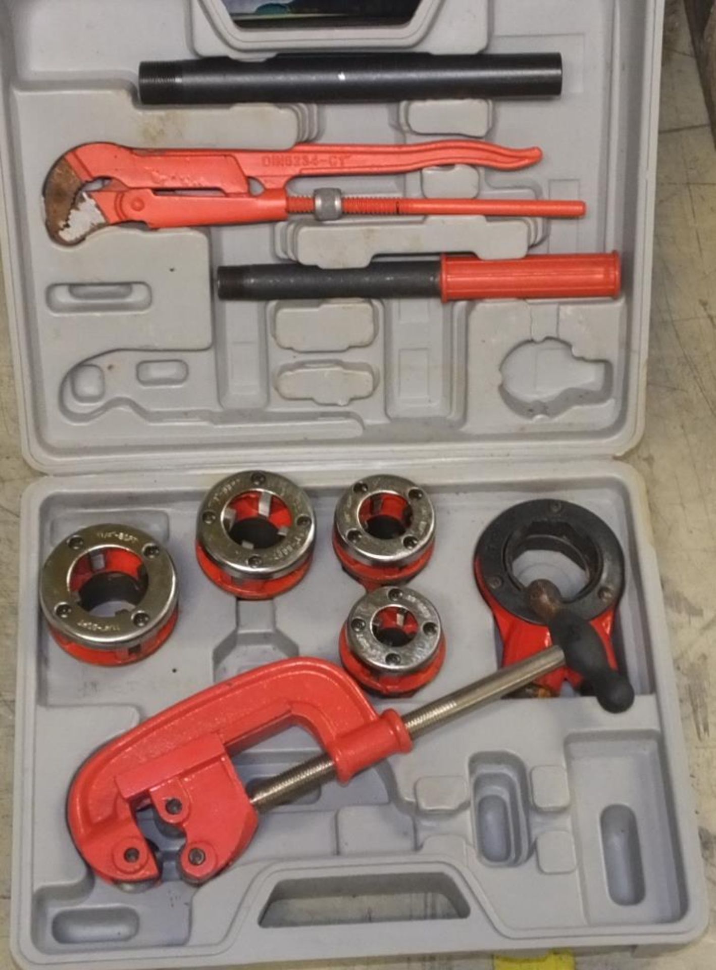 Pipe threading kit BSPT