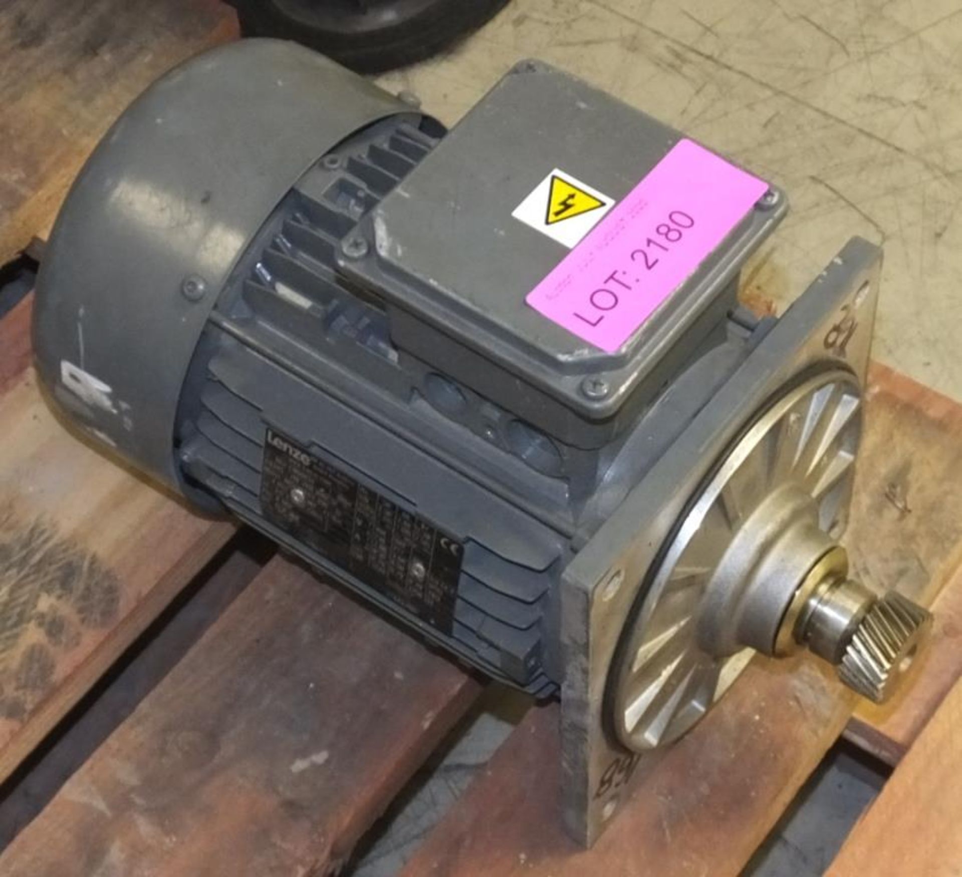 Heavy duty Lenze motor - see picture of plate for details