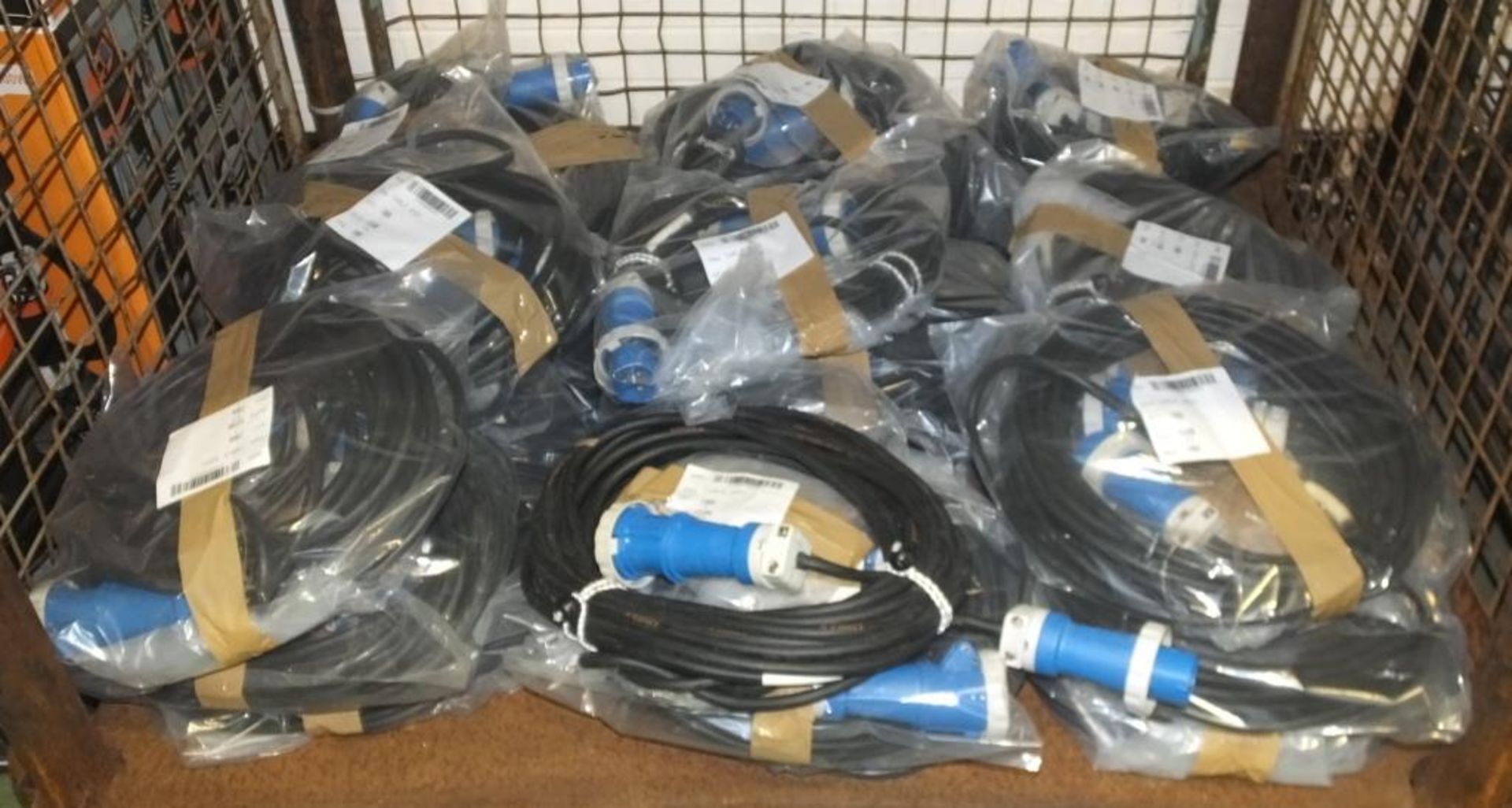 25x Lewden PM16 16amp 2P Electric Extension Cables