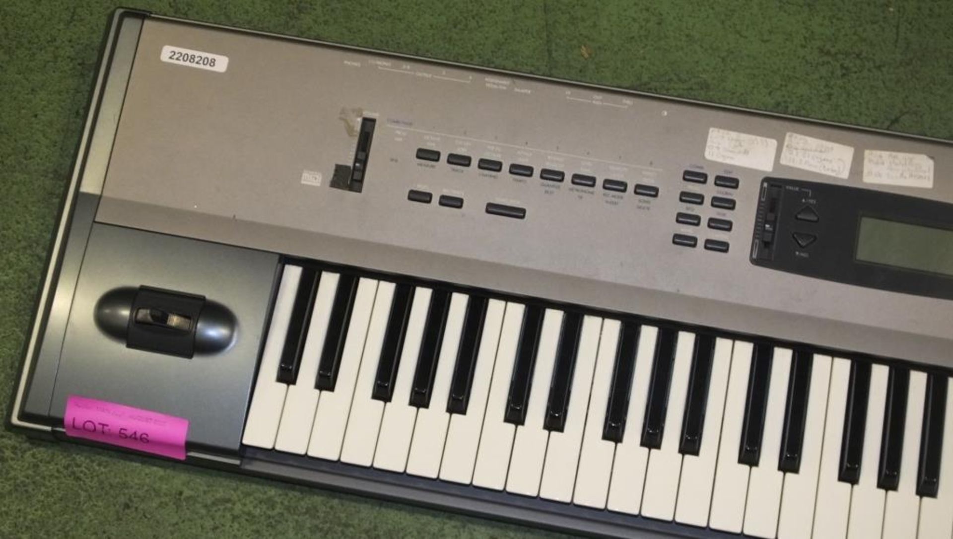 Korg N364 Electric Keyboard with Case - Image 2 of 3