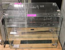 Lincat Glass Display Unit WEE/FG0049TZ.