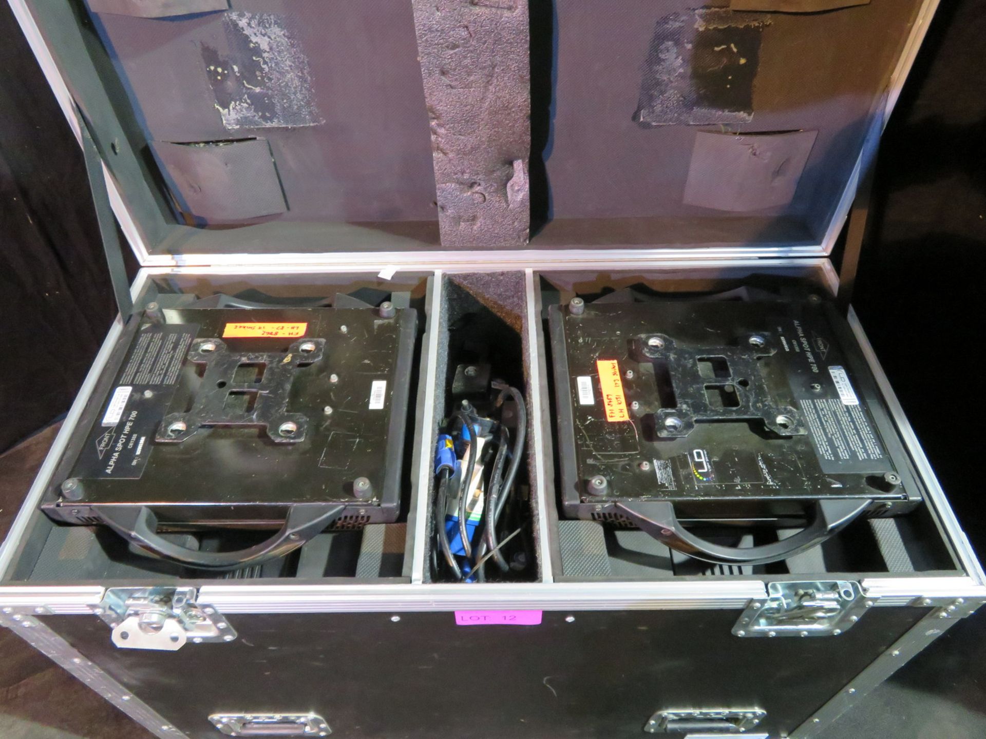 Pair of Clay Paky Alpha Spot HPE 700 in twin flightcase - Image 8 of 11