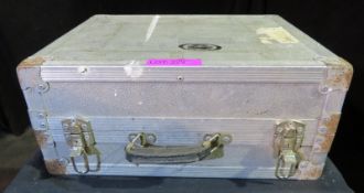 Silver Briefcase Flightcase with 50/50 split internal dimensions: 51x37x20cm (LxDxH)