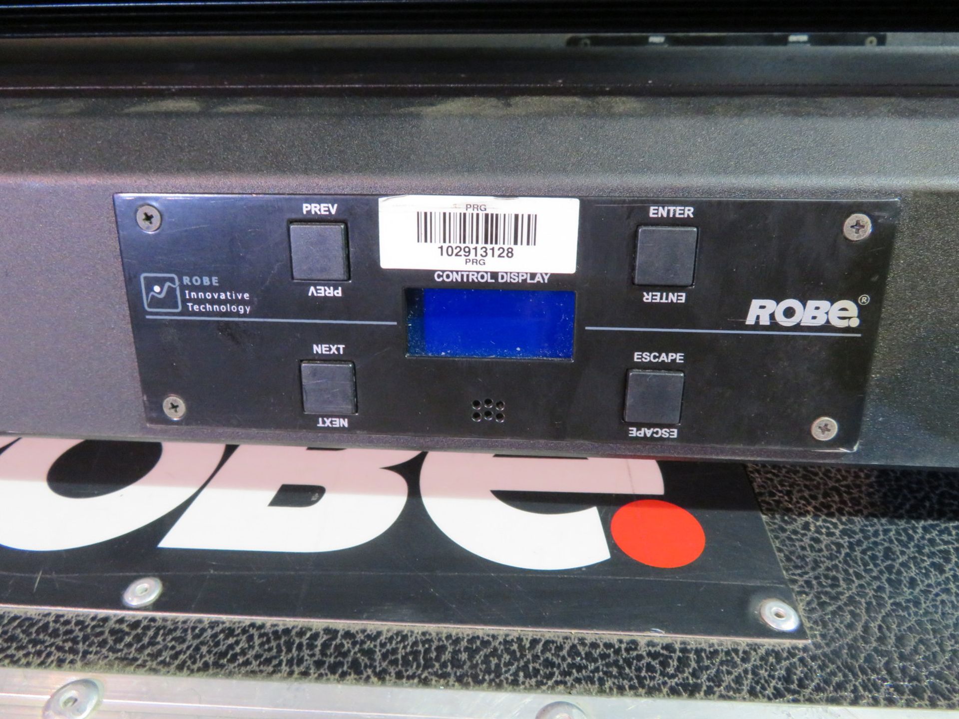 Pair of Robe CycFX8 in twin flightcase - Power hours: 9984 & 9848 - working - Image 5 of 9