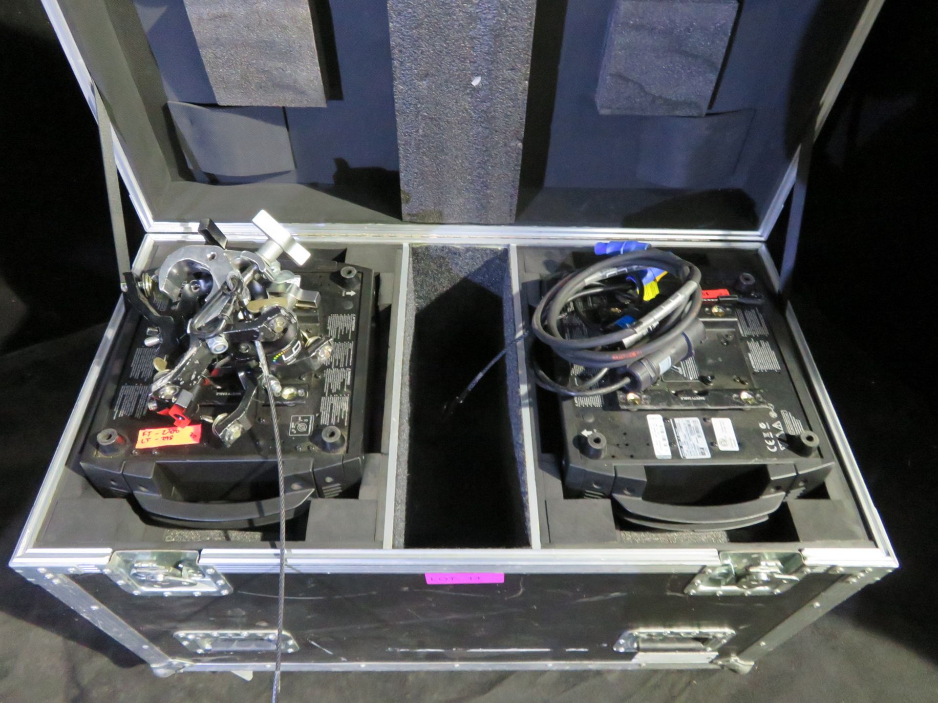 Pair of Martin Rush MH3 beam in twin flightcase - Image 9 of 12