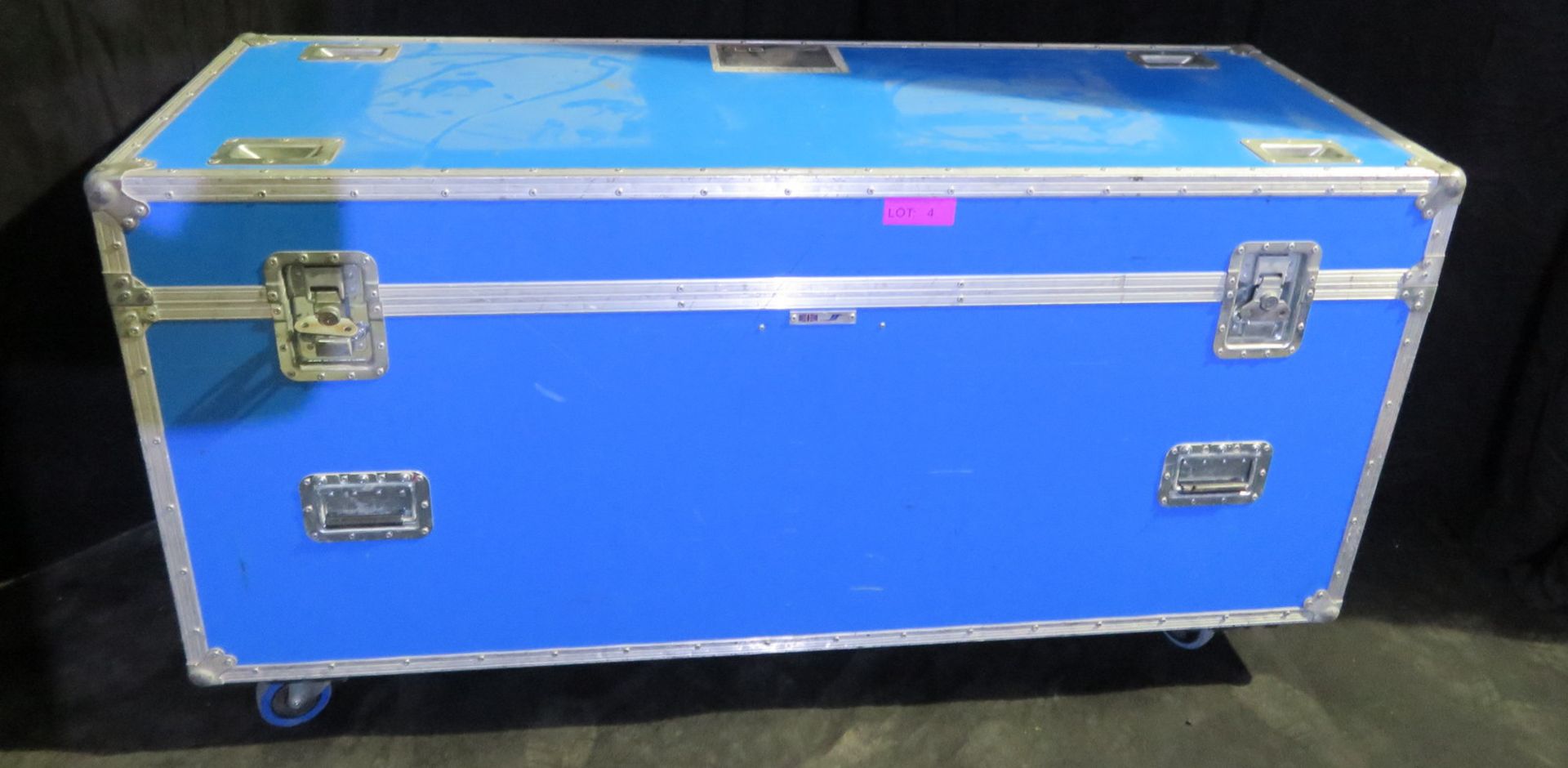 Pair of Clay Paky Alpha Spot HPE 1500 in twin flightcase - Image 12 of 12