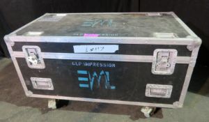 Wheeled flightcase to hold 6x GLP Impression 120ZR