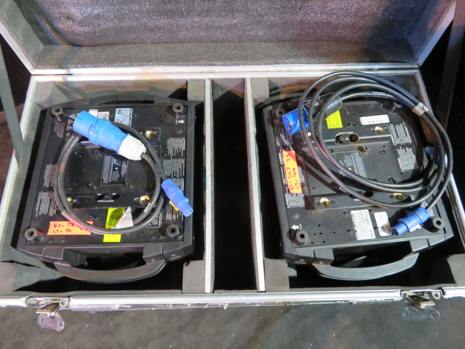 Pair of Martin Rush MH3 beam in twin flightcase - Image 9 of 10