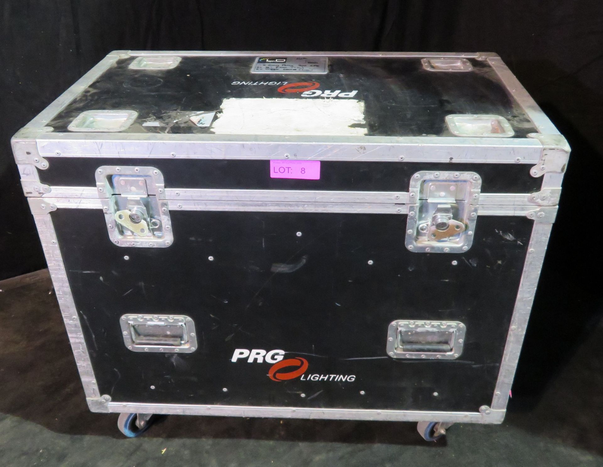 Pair of Clay Paky Alpha Spot HPE 700 in twin flightcase - Image 10 of 10