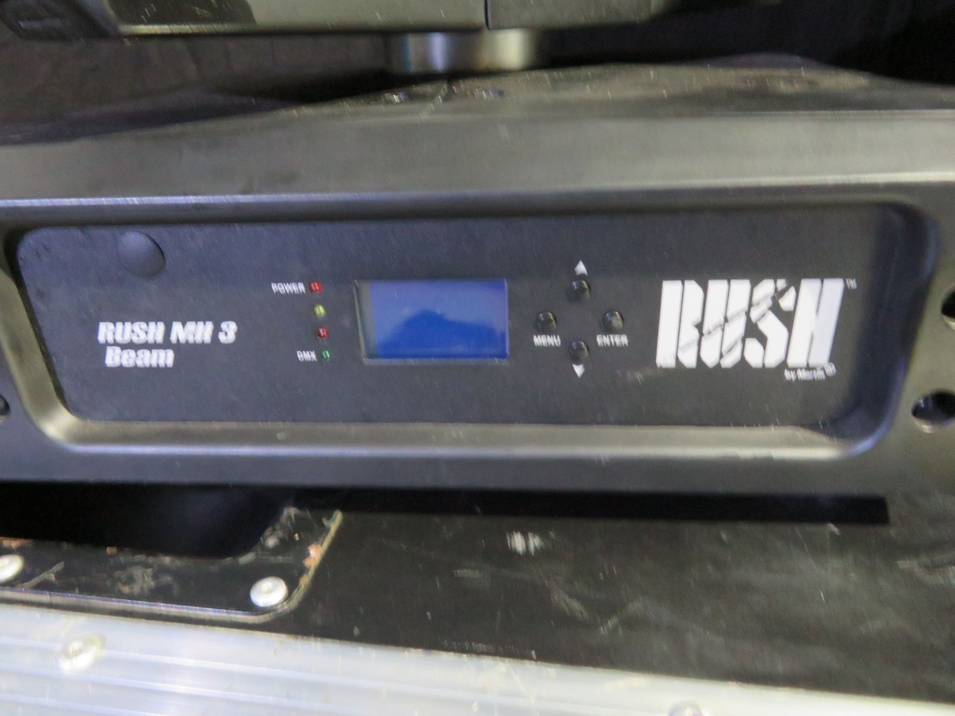 Pair of Martin Rush MH3 beam in twin flightcase - Image 7 of 11