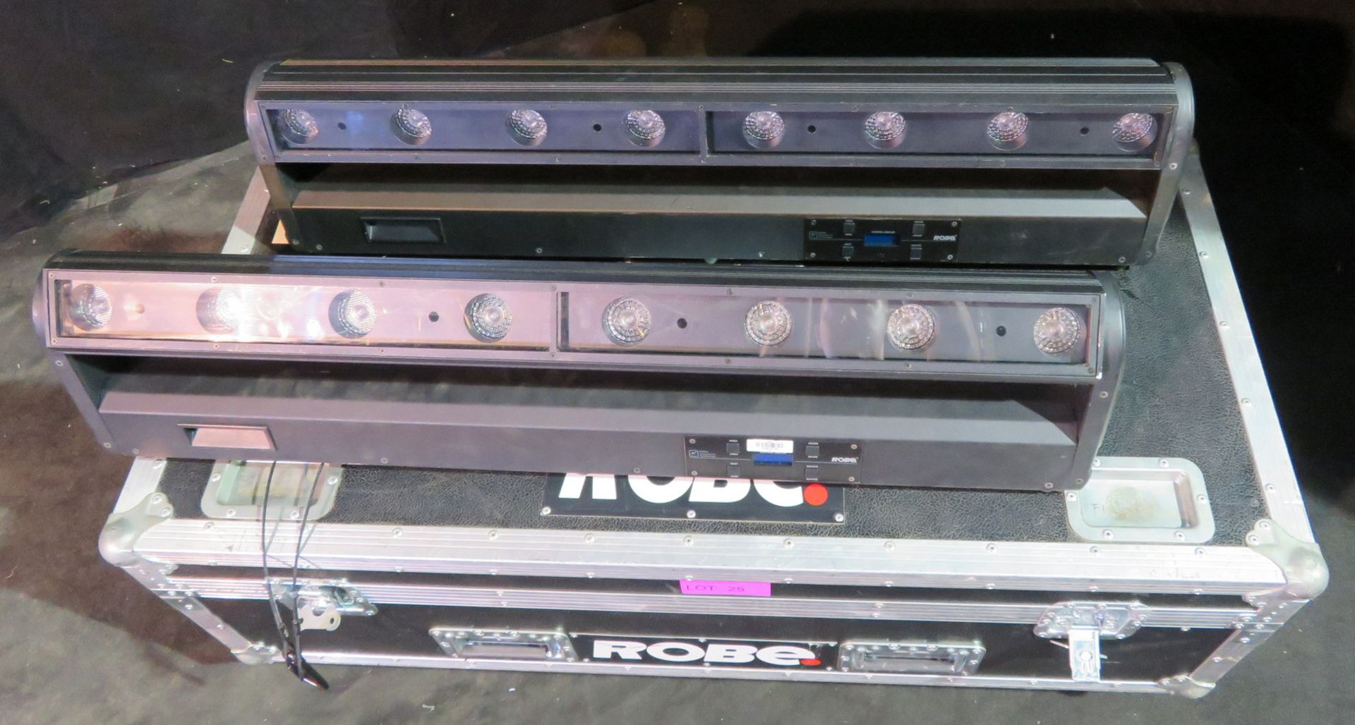 Pair of Robe CycFX8 in twin flightcase - Power hours: 9984 & 9848 - working - Image 2 of 9