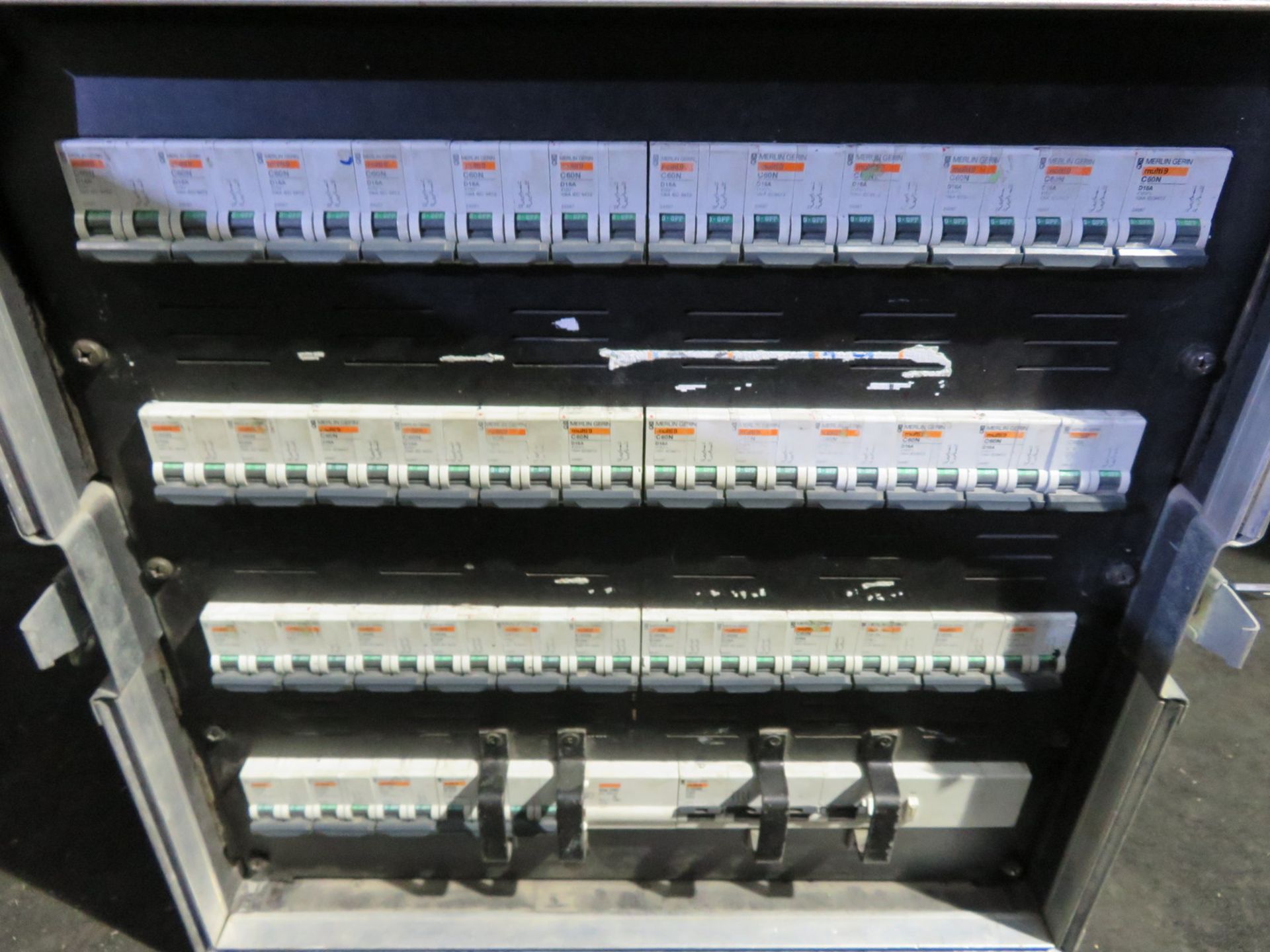 125amp 3 phase racked distro to 6 socapex, 3 schucko and 32amp 3 phase - Image 2 of 7