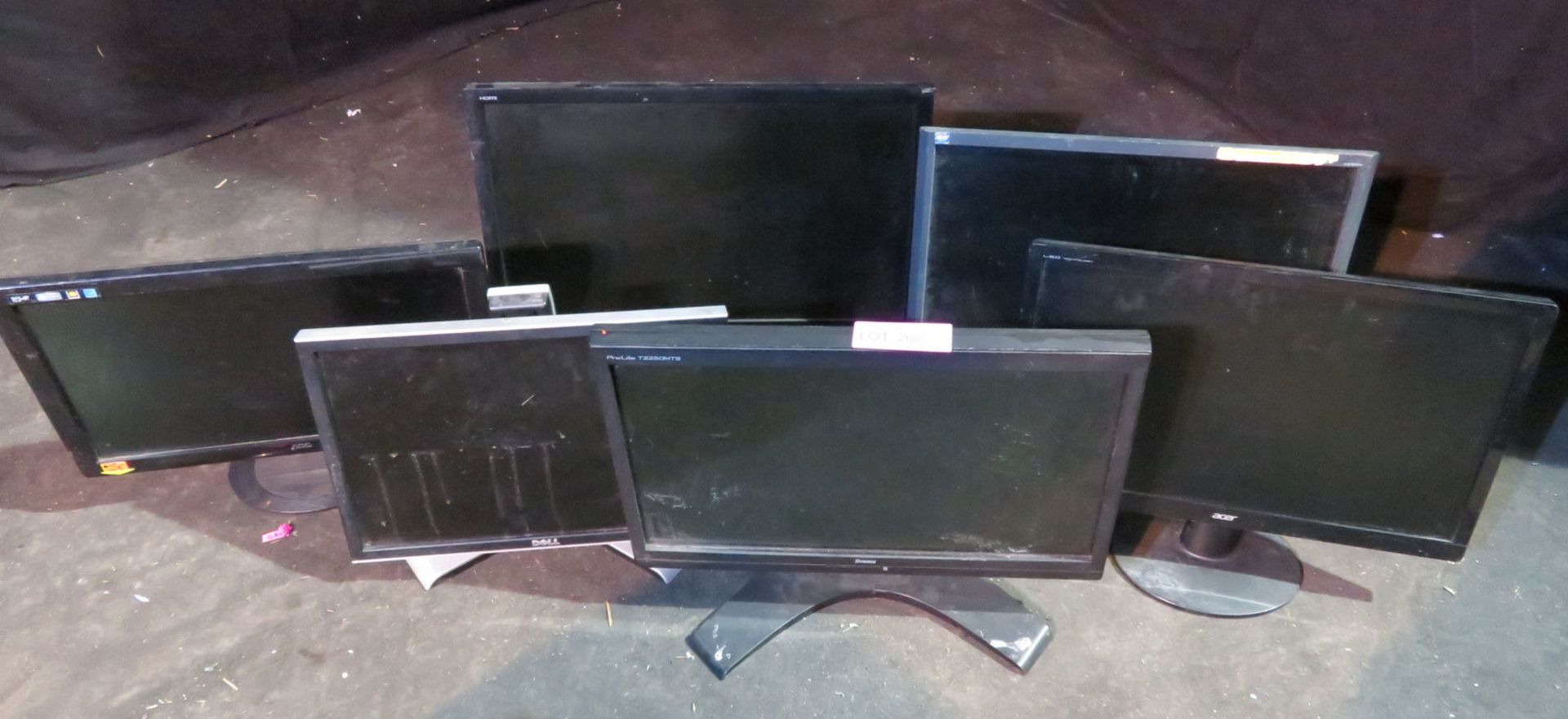 6 x LCD computer monitors of various makes and sizes. Including Dell, Acer and Iiyama.