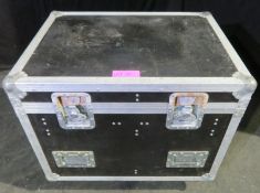 Wheeled flightcase to hold 2x Martin Mac250